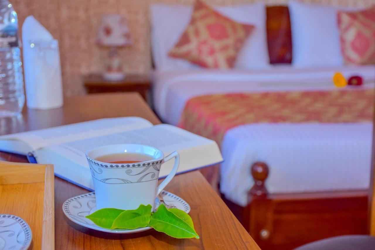 Tea Queens Bungalow ฮัตตอน ภายนอก รูปภาพ