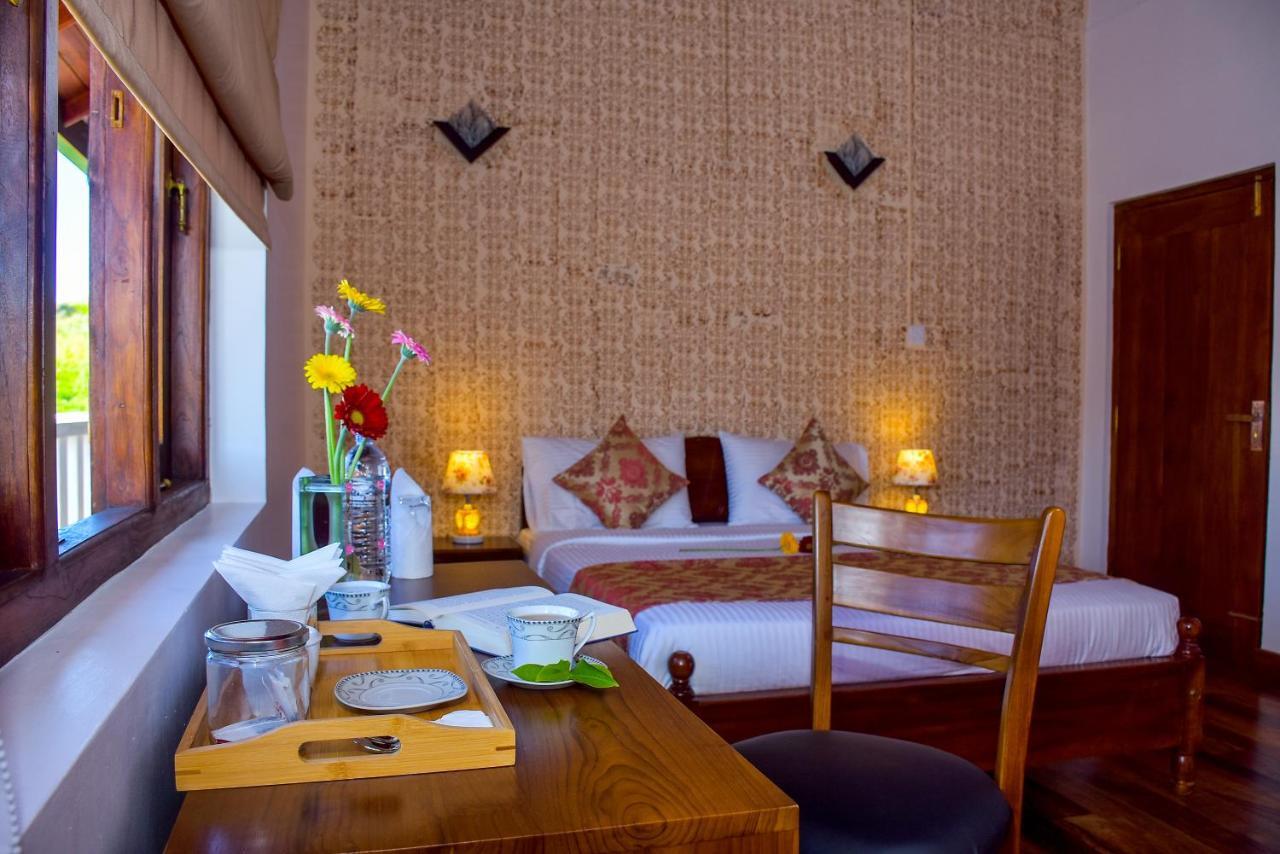 Tea Queens Bungalow ฮัตตอน ภายนอก รูปภาพ